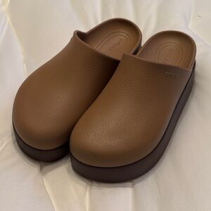 CROCS Classic Tan Clogs